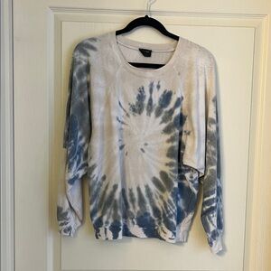 Tie-Dye Sweatshirt in Blue and Cream